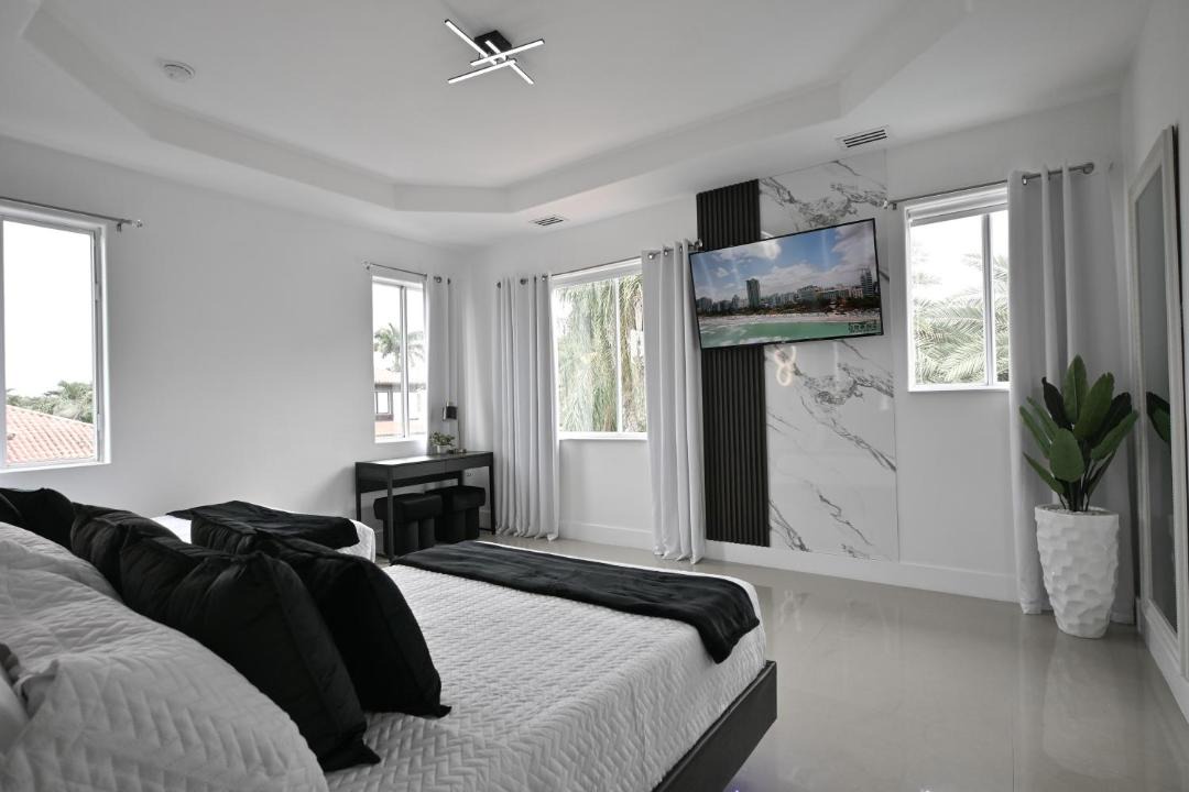 Photo of Bedroom in Tamiami