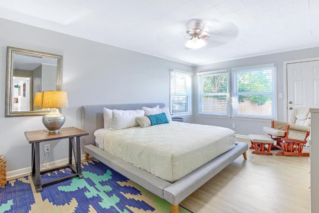 Photo of Bedroom in Woodlawn