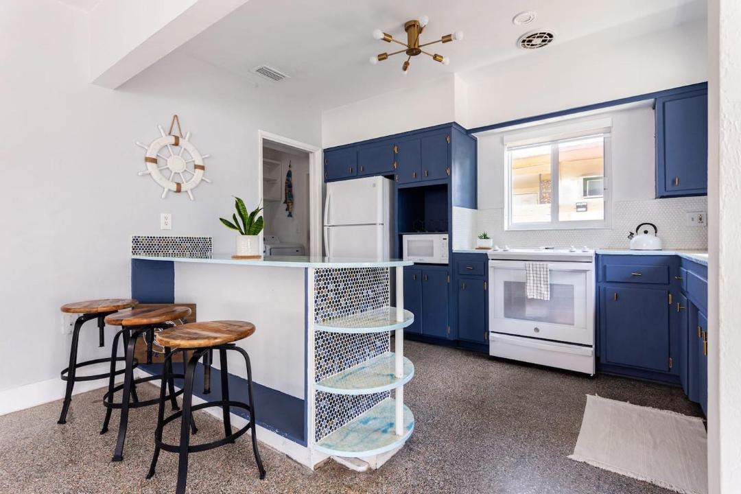 Photo of Kitchen in Royal Poinciana