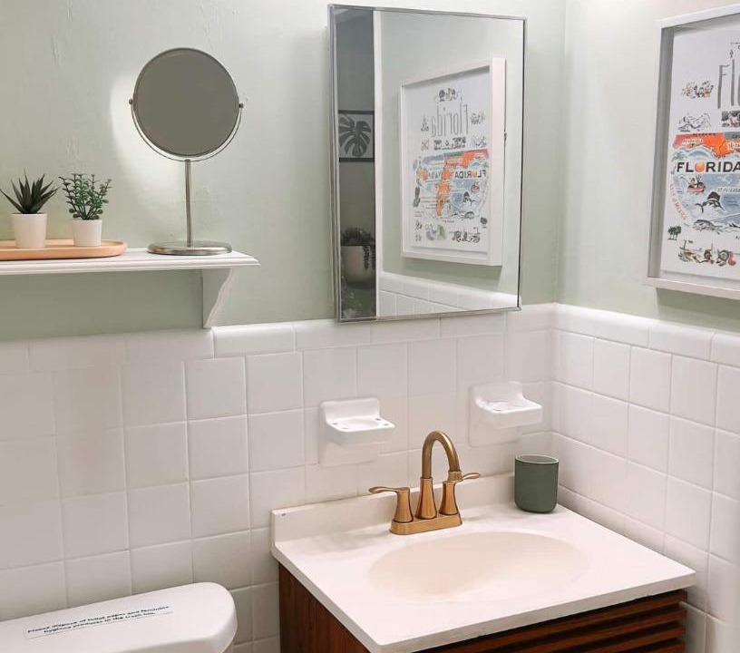 Photo of Bathroom in Royal Poinciana