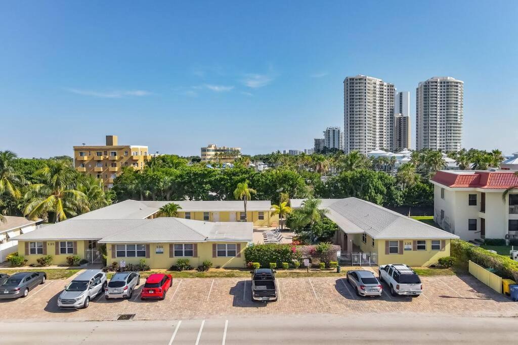 Photo of Buildings in Singer Island