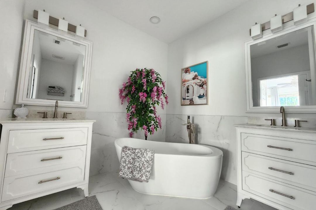 Photo of Bathroom in Naples