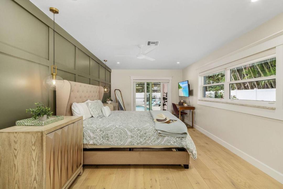 Photo of Bedroom in Cypress Lakes Estates