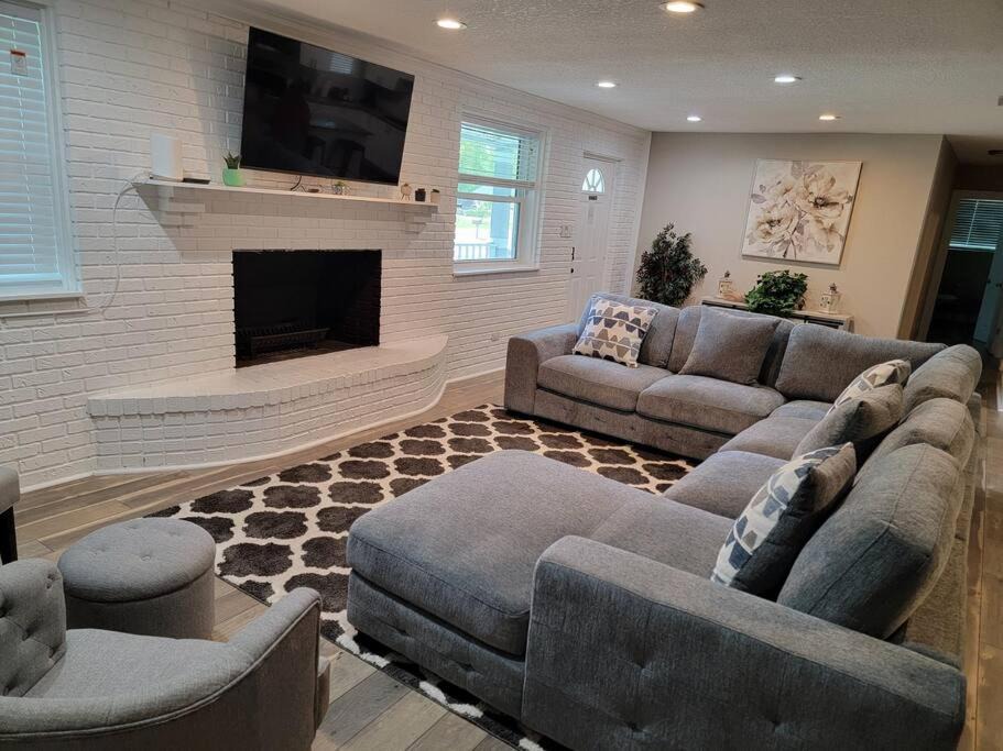 Photo of Livingroom in Northside