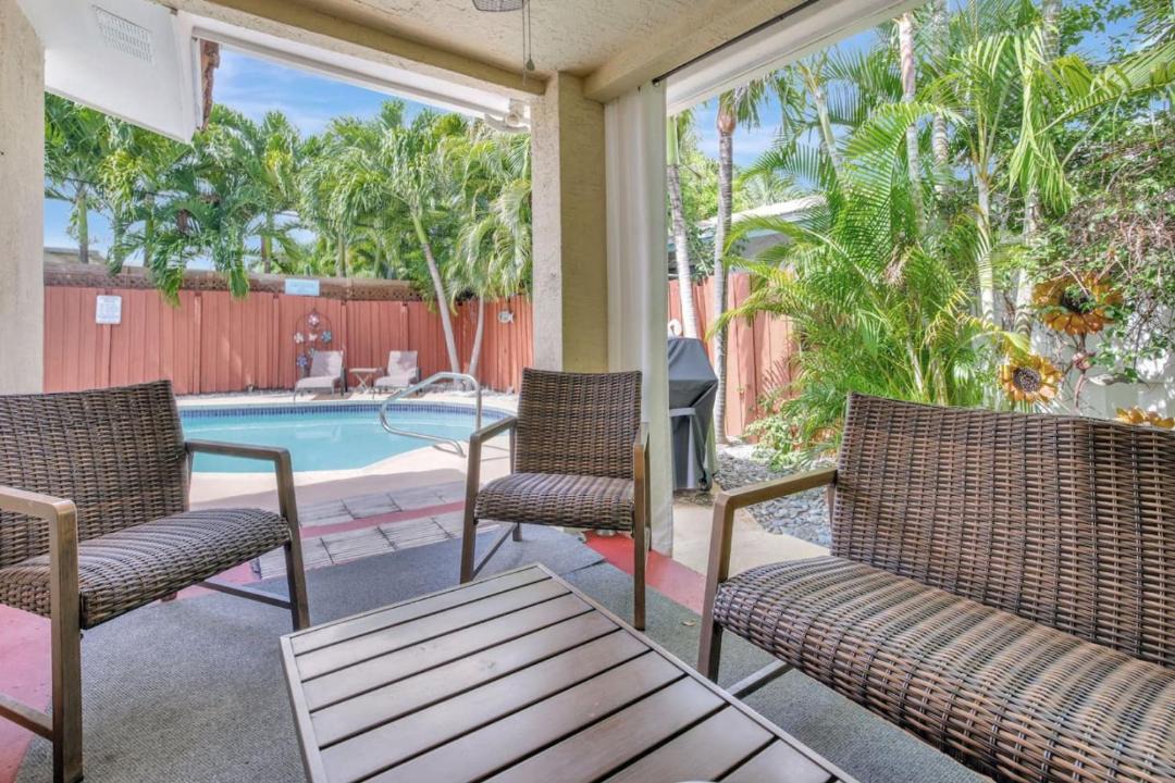 Photo of Patio Balcony in Lauderdale-by-the-Sea
