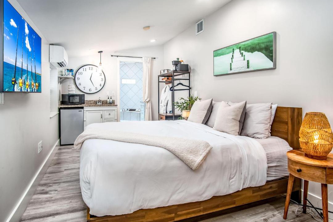 Photo of Bedroom in Midtown