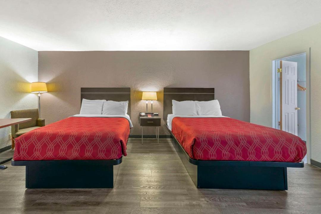 Photo of Bedroom in Royal Poinciana