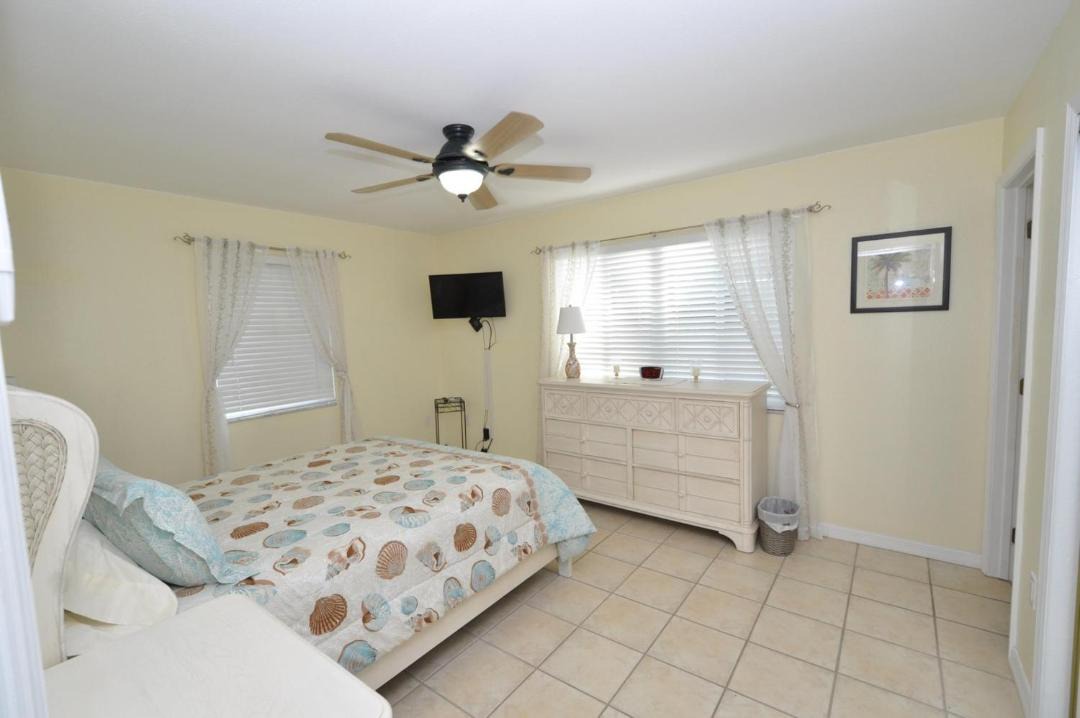 Photo of Bedroom in Breezeswept Beach Estates