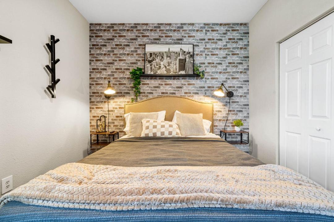 Photo of Bedroom in Westchase