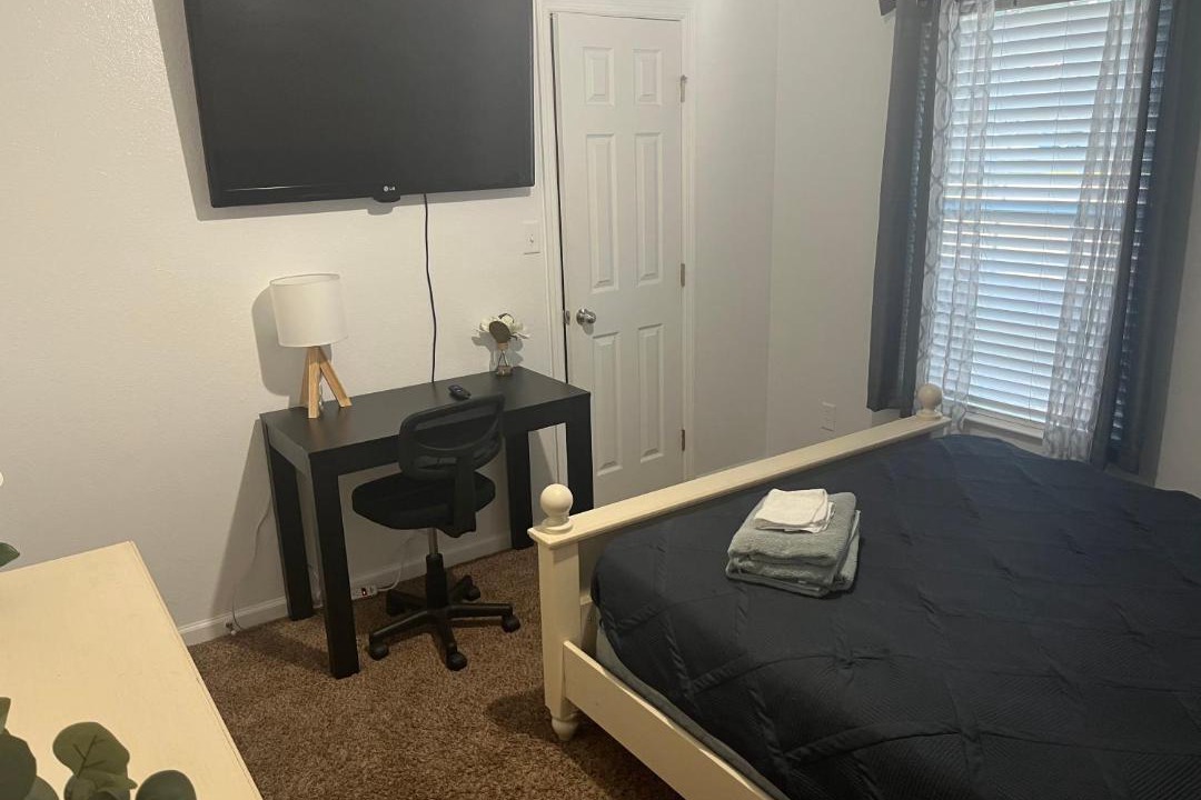 Photo of Bedroom in Tallahassee
