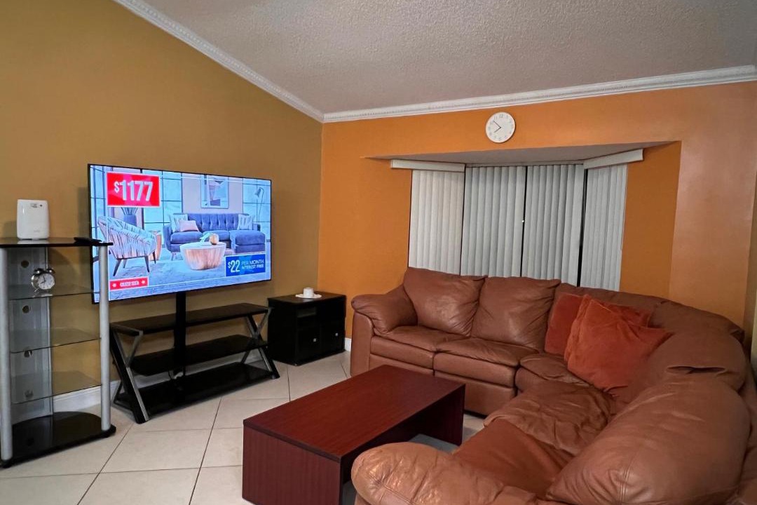 Photo of Livingroom in Survey Creek