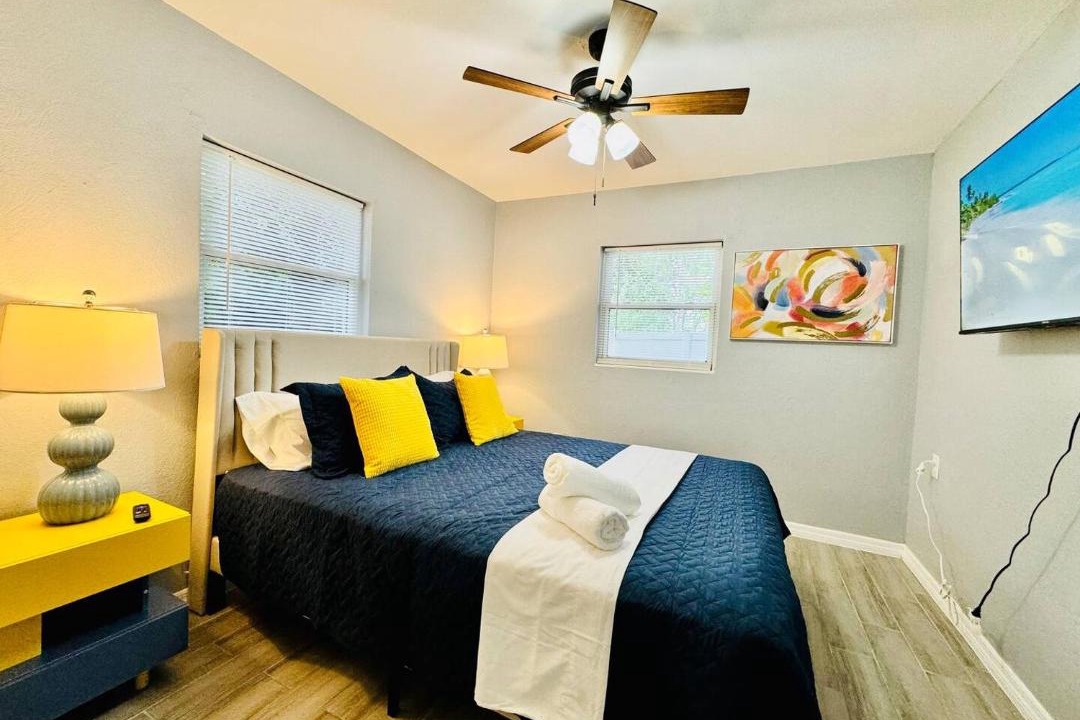 Photo of Bedroom in Crystal Lake