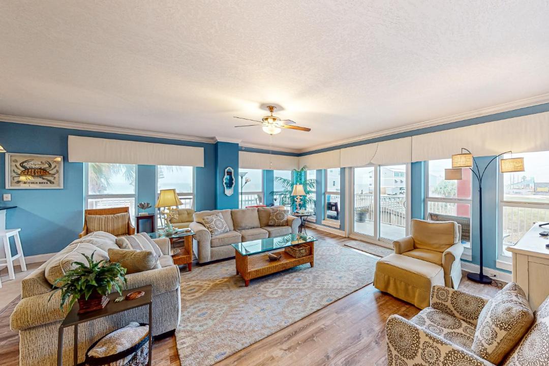 Photo of Livingroom in Mexico Beach