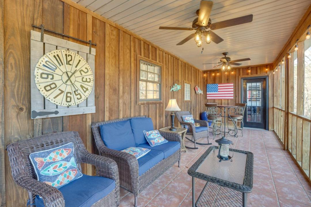 Photo of Livingroom in Shelby