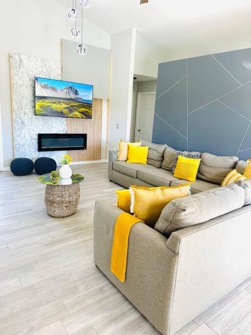 Photo of Livingroom in Rotonda Lakes