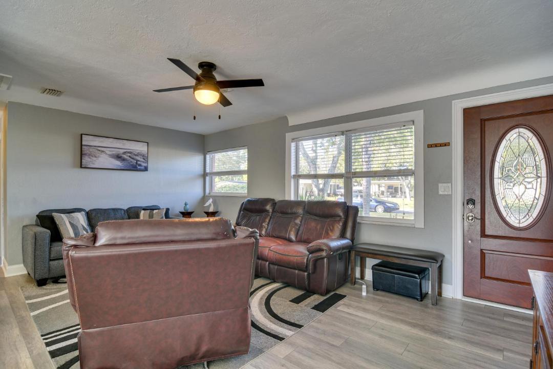 Photo of Livingroom in Pinellas Park