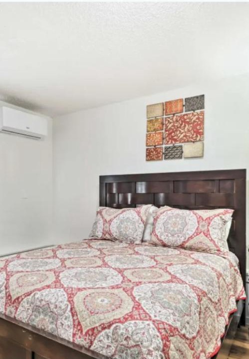Photo of Bedroom in Durant