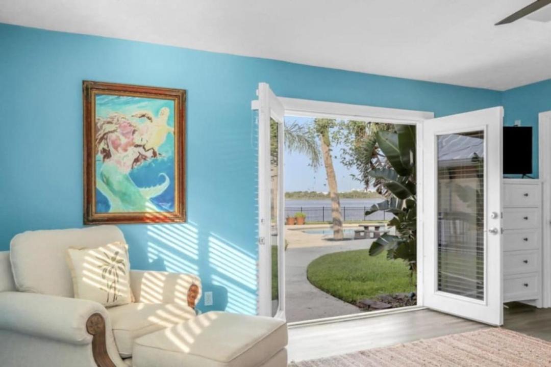 Photo of Livingroom in Northside
