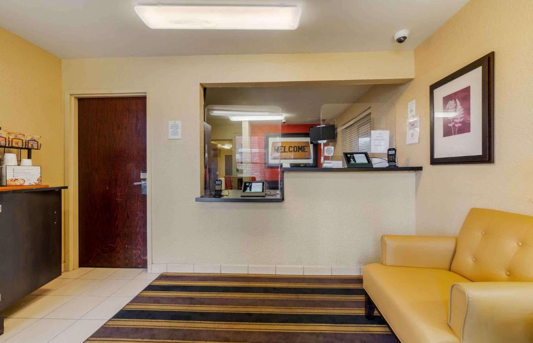 Photo of Livingroom in North Andrews Gardens