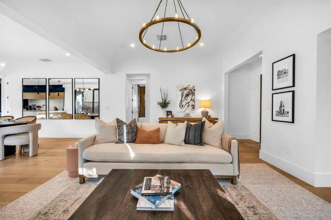 Photo of Livingroom in Sunshine Park