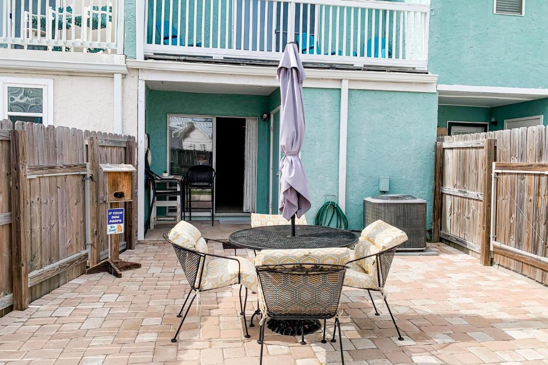 Photo of Patio Balcony in Gulf Aire