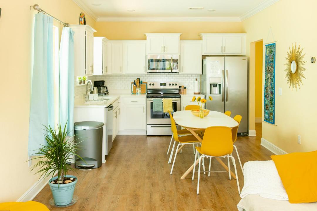 Photo of Livingroom in Downtown