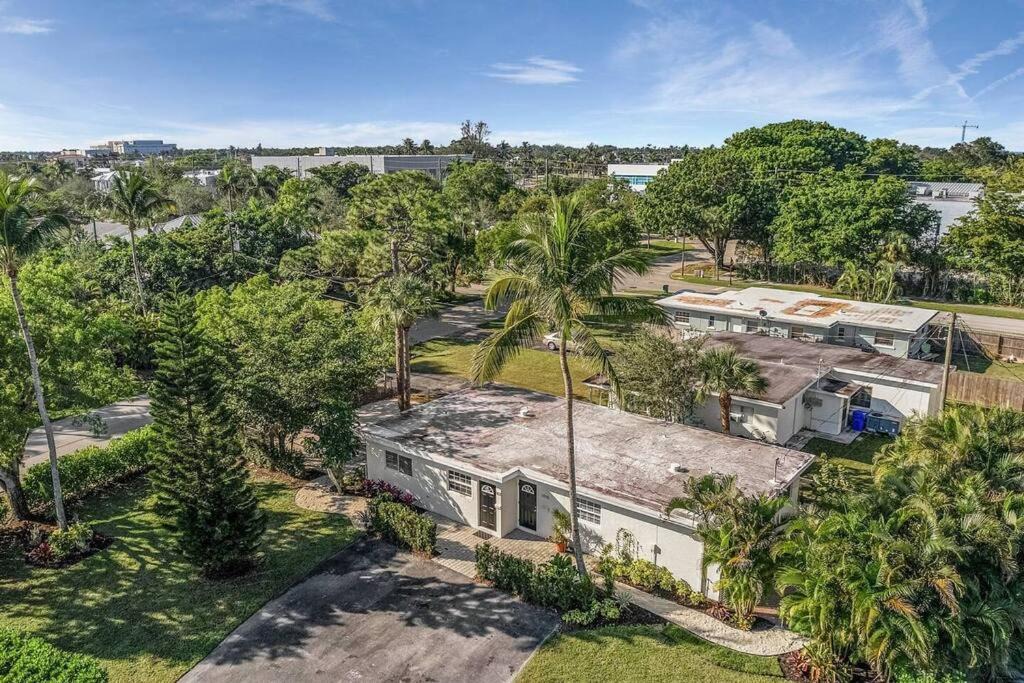 Photo of Buildings in Lake Park