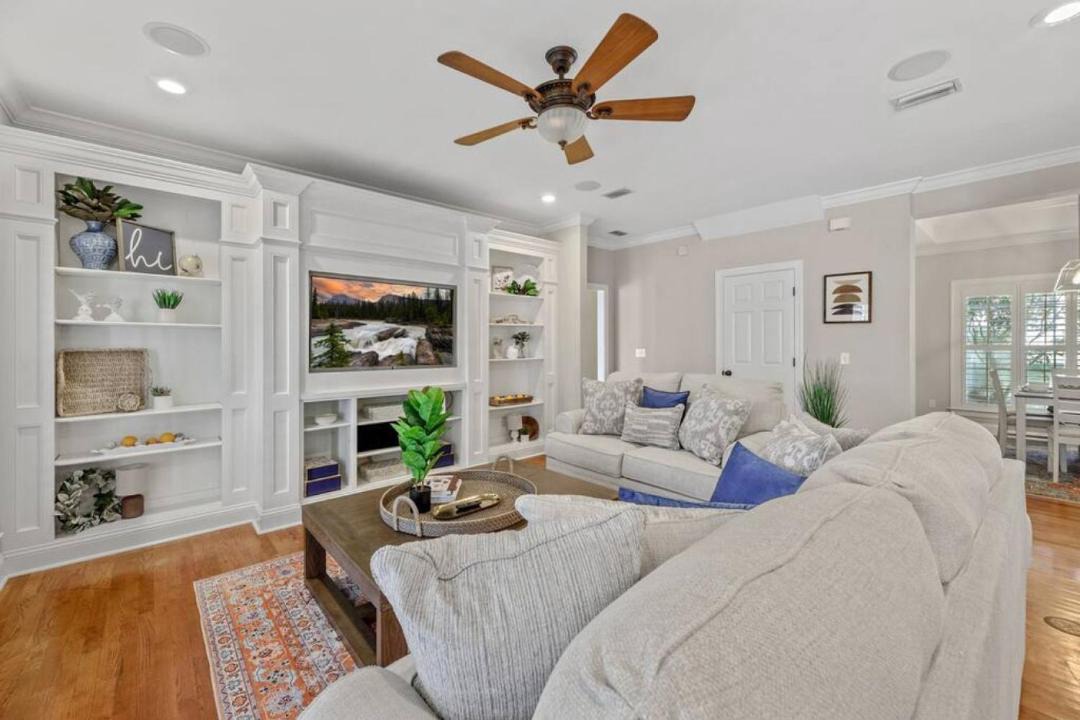 Photo of Livingroom in Tallahassee