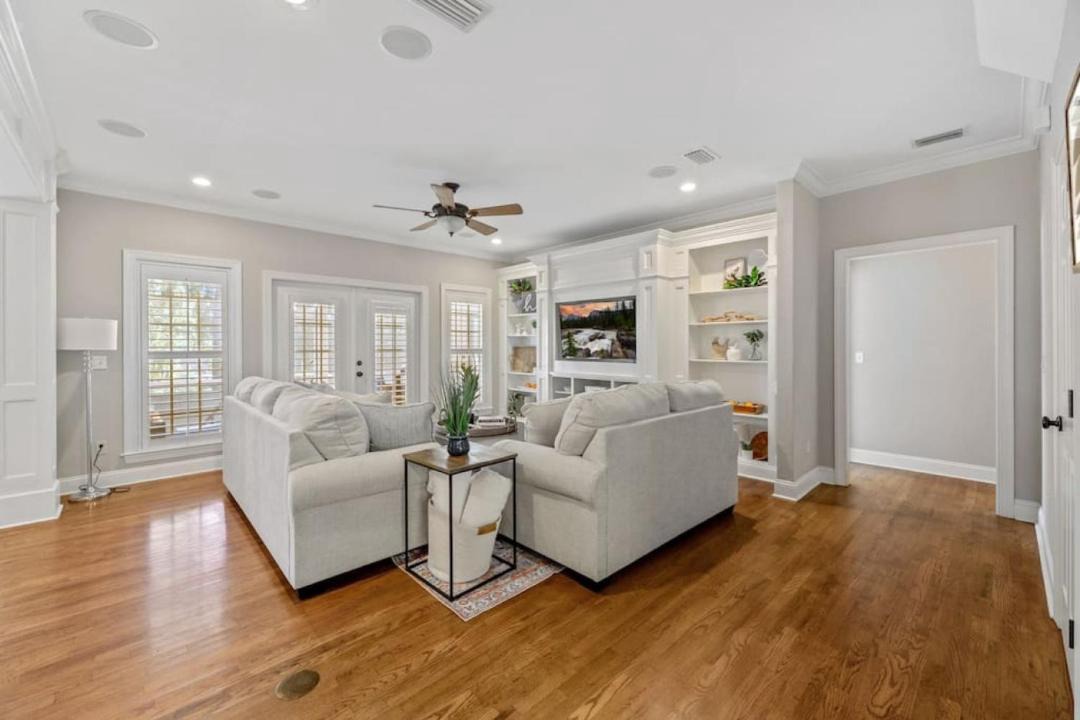 Photo of Livingroom in Tallahassee