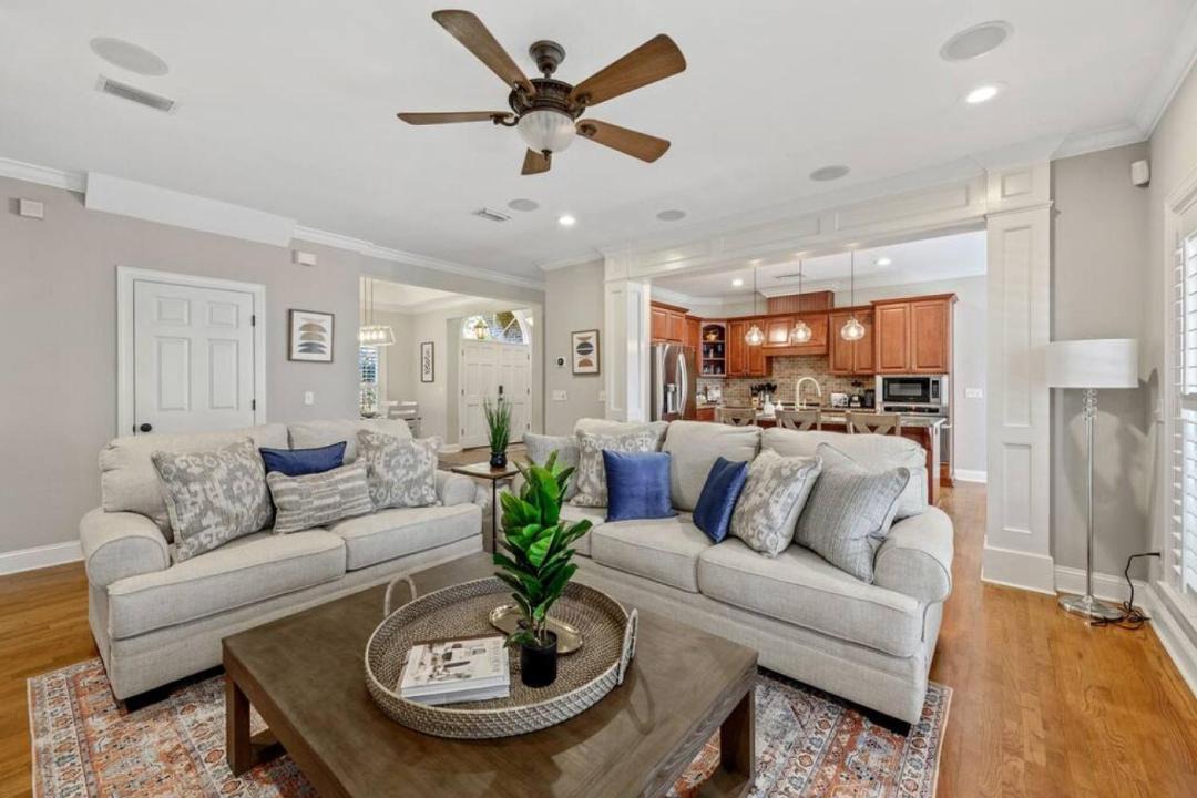 Photo of Livingroom in Tallahassee