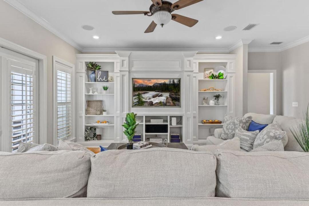 Photo of Livingroom in Tallahassee