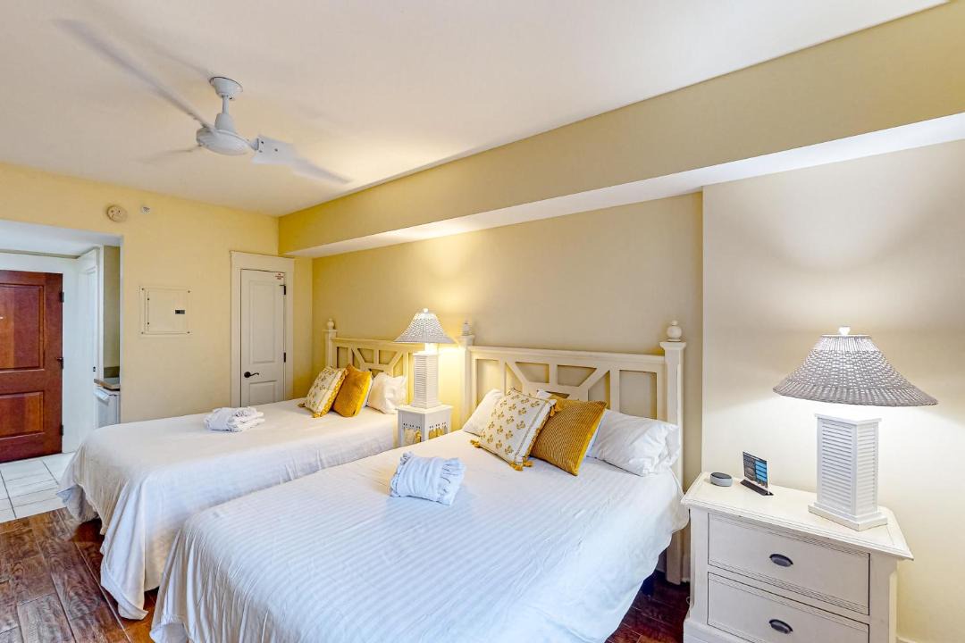 Photo of Bedroom in Baytowne Wharf