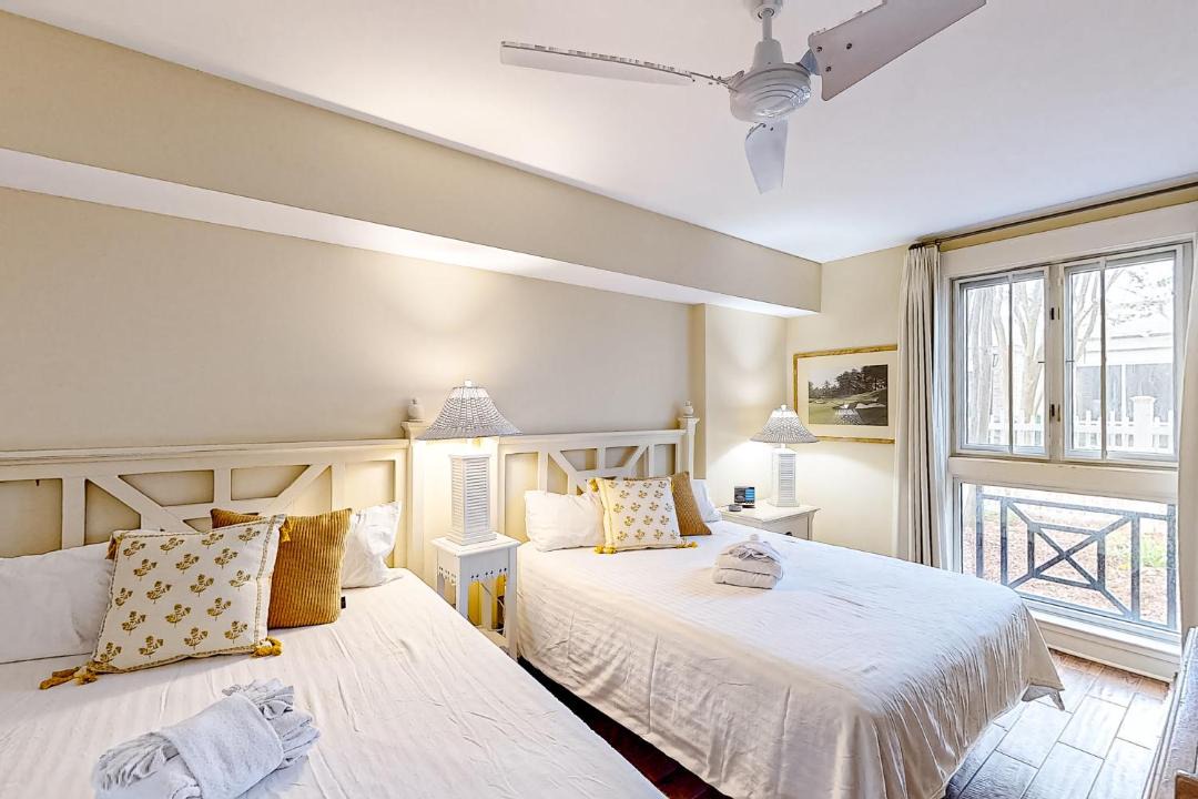 Photo of Bedroom in Baytowne Wharf