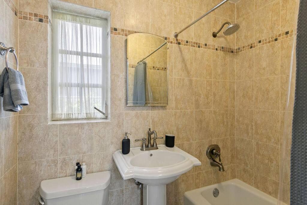 Photo of Bathroom in Coral Terrace