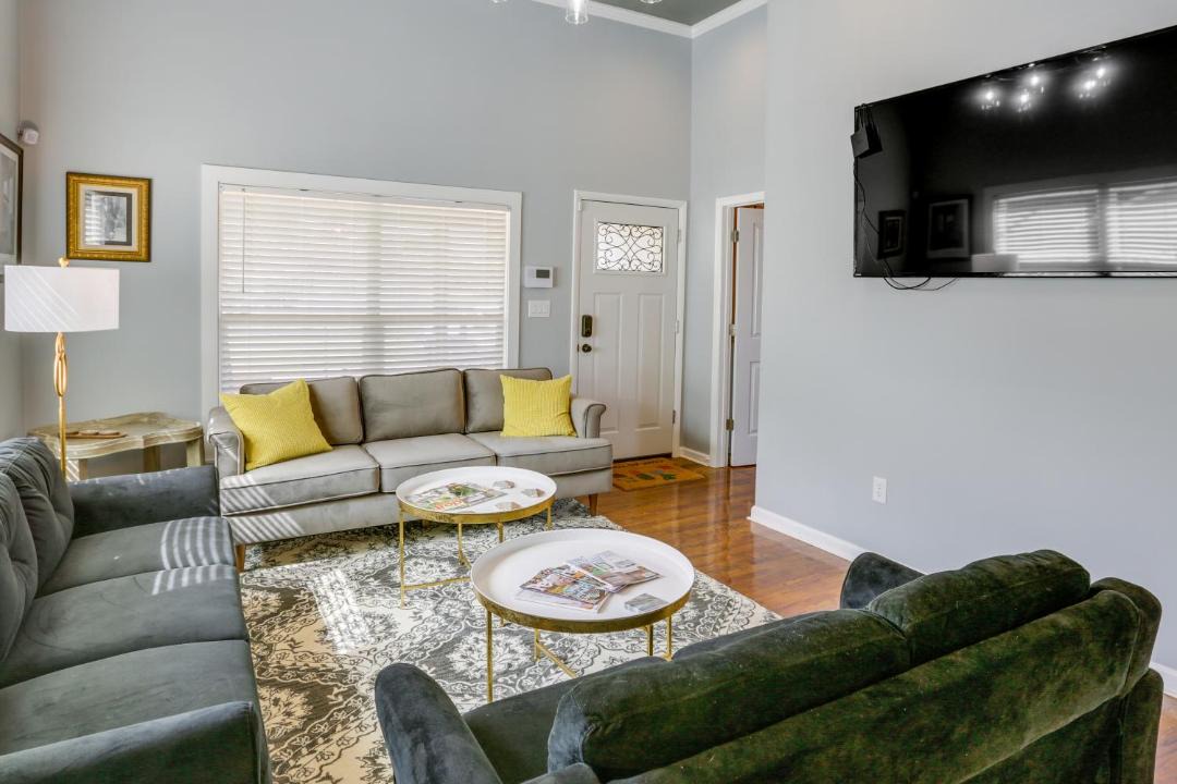 Photo of Livingroom in Quincy