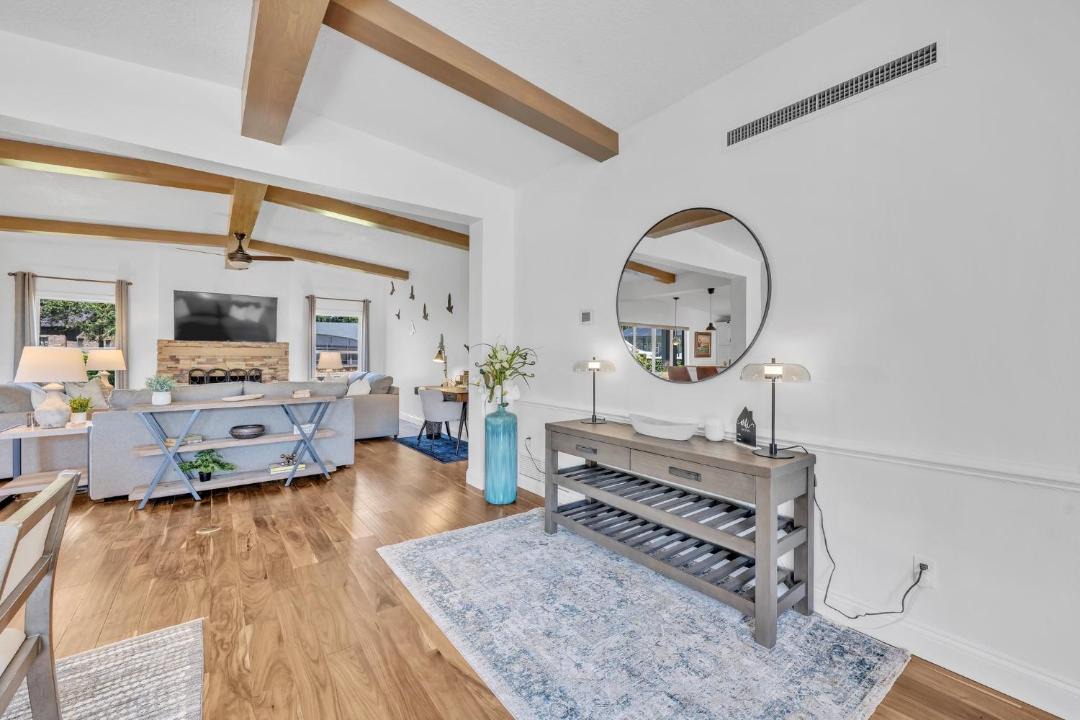 Photo of Livingroom in Forest City