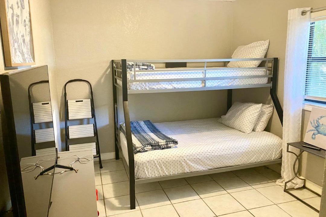 Photo of Bedroom in Cooper City