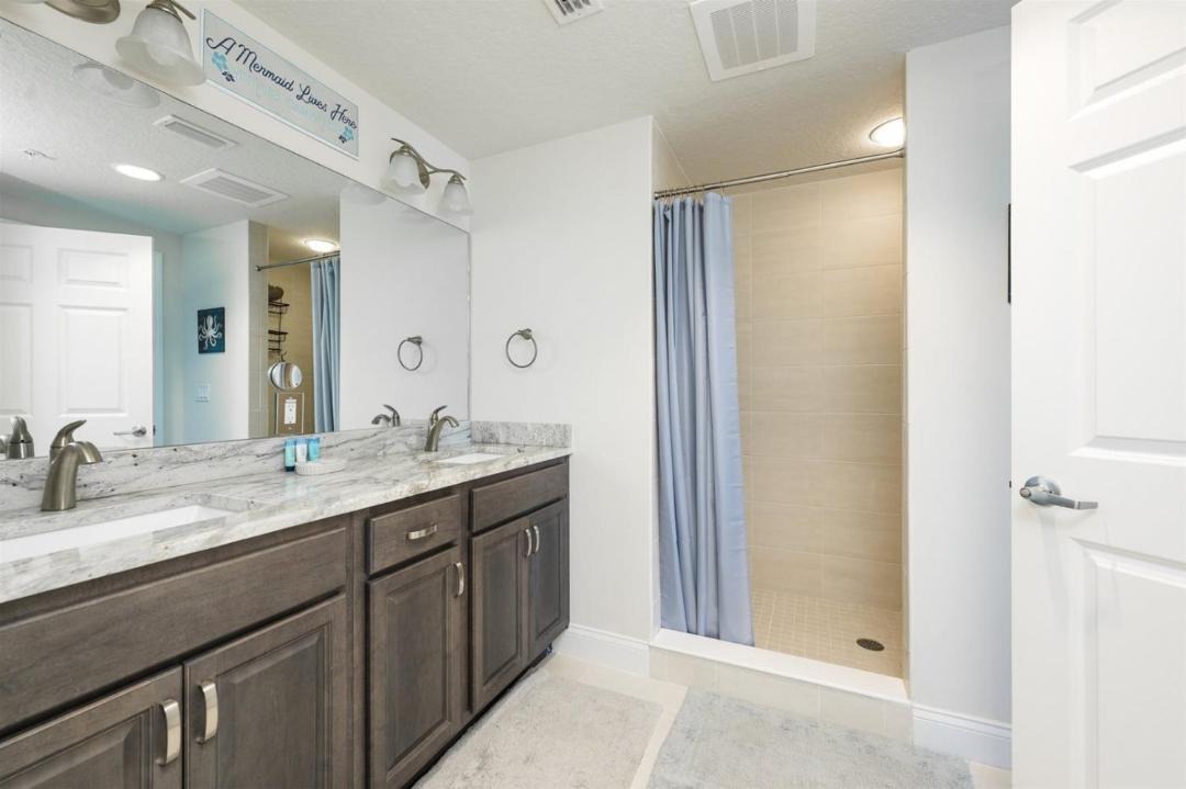 Photo of Bathroom in Ocean View Halifax Estates