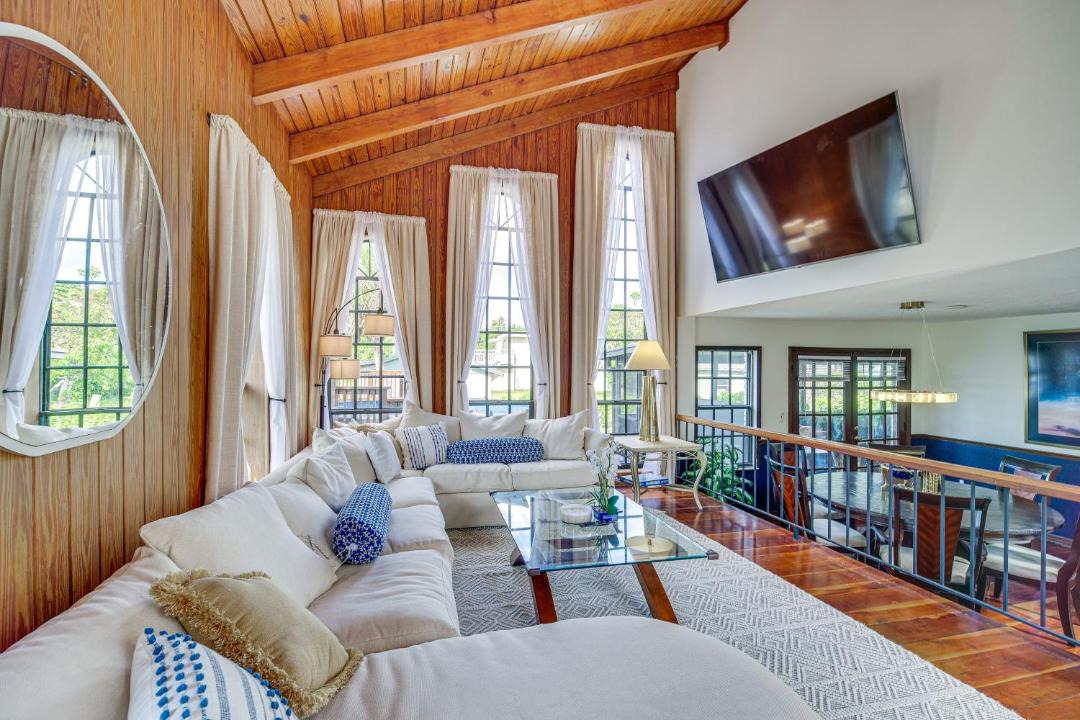 Photo of Livingroom in Cocoa Beach