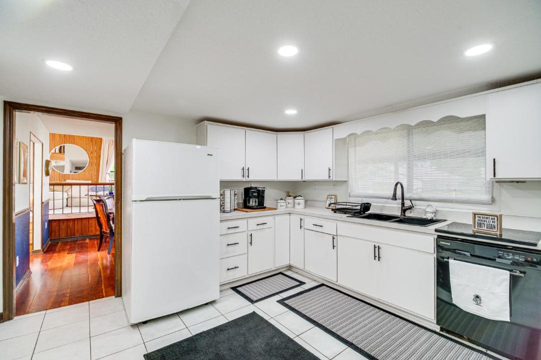 Photo of Kitchen in Cocoa Beach