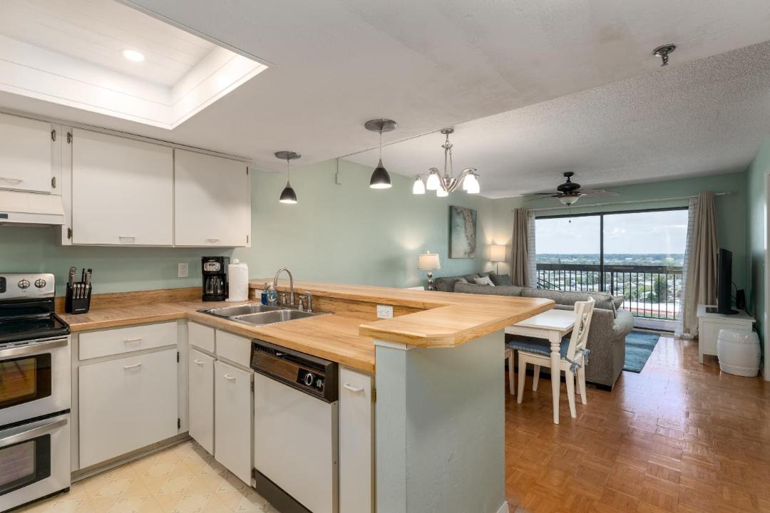 Photo of Kitchen in Ormond-by-the-Sea