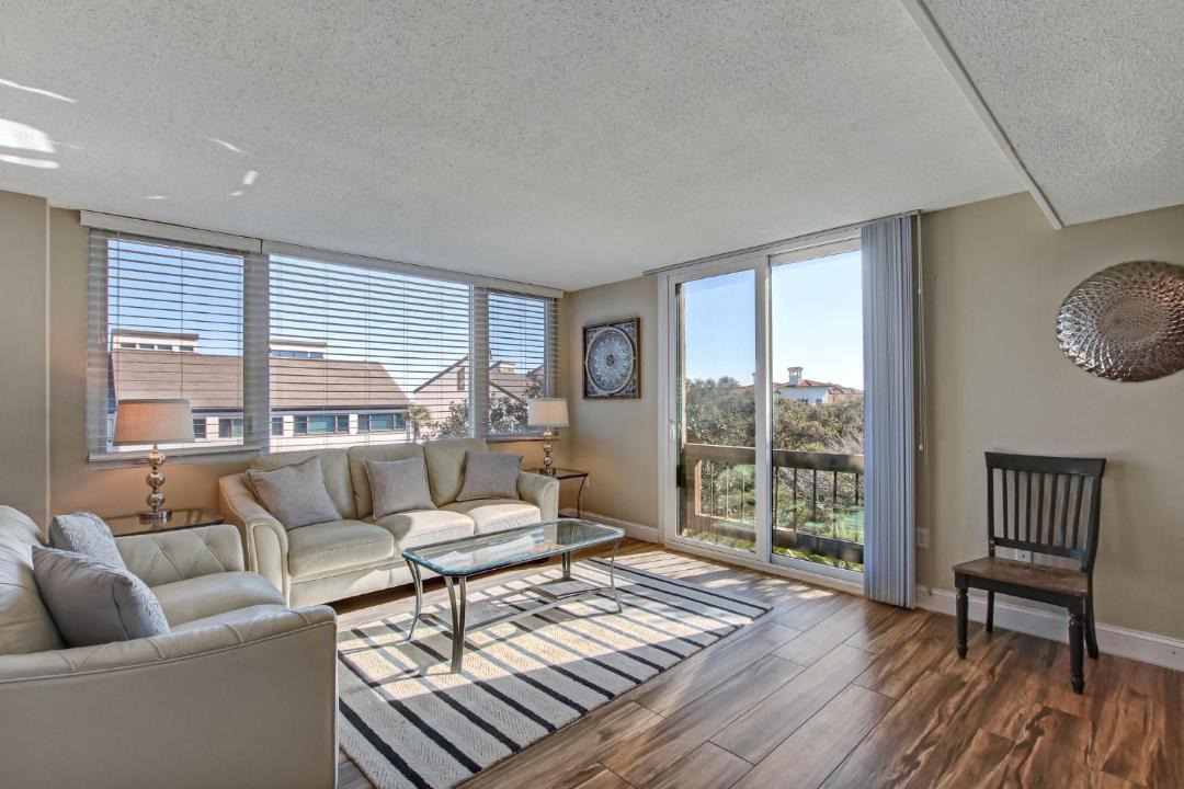 Photo of Livingroom in Fernandina Beach