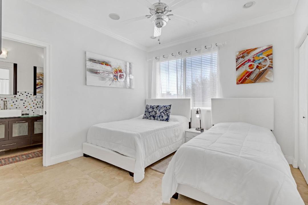 Photo of Bedroom in Tamiami