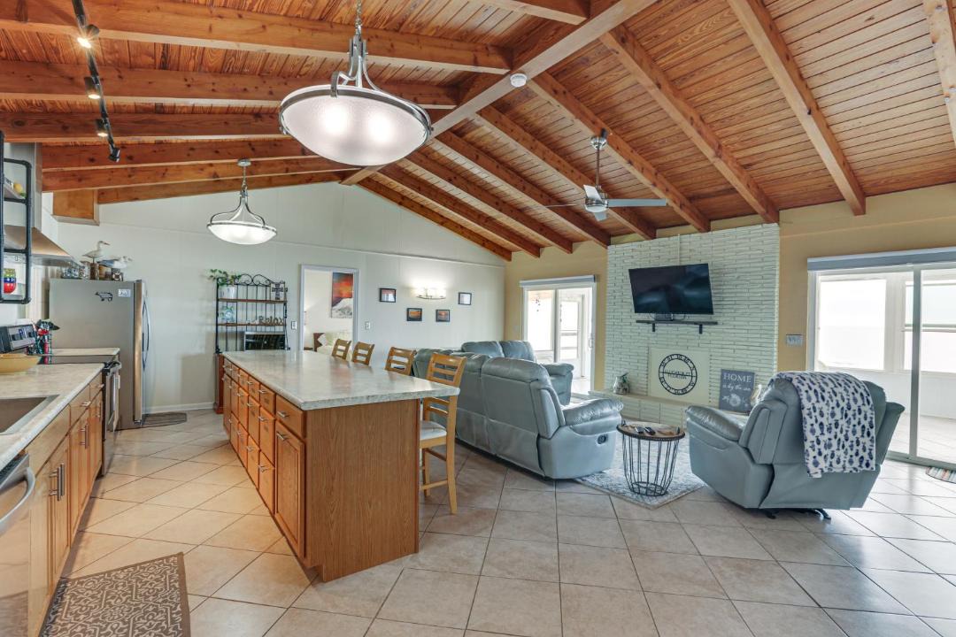 Photo of Livingroom in Alligator Point