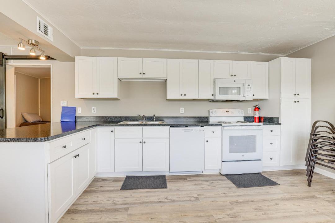 Photo of Kitchen in Okeechobee