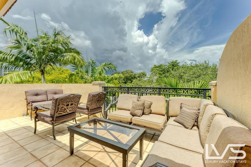Photo of Patio Balcony in Downtown Fort Lauderdale