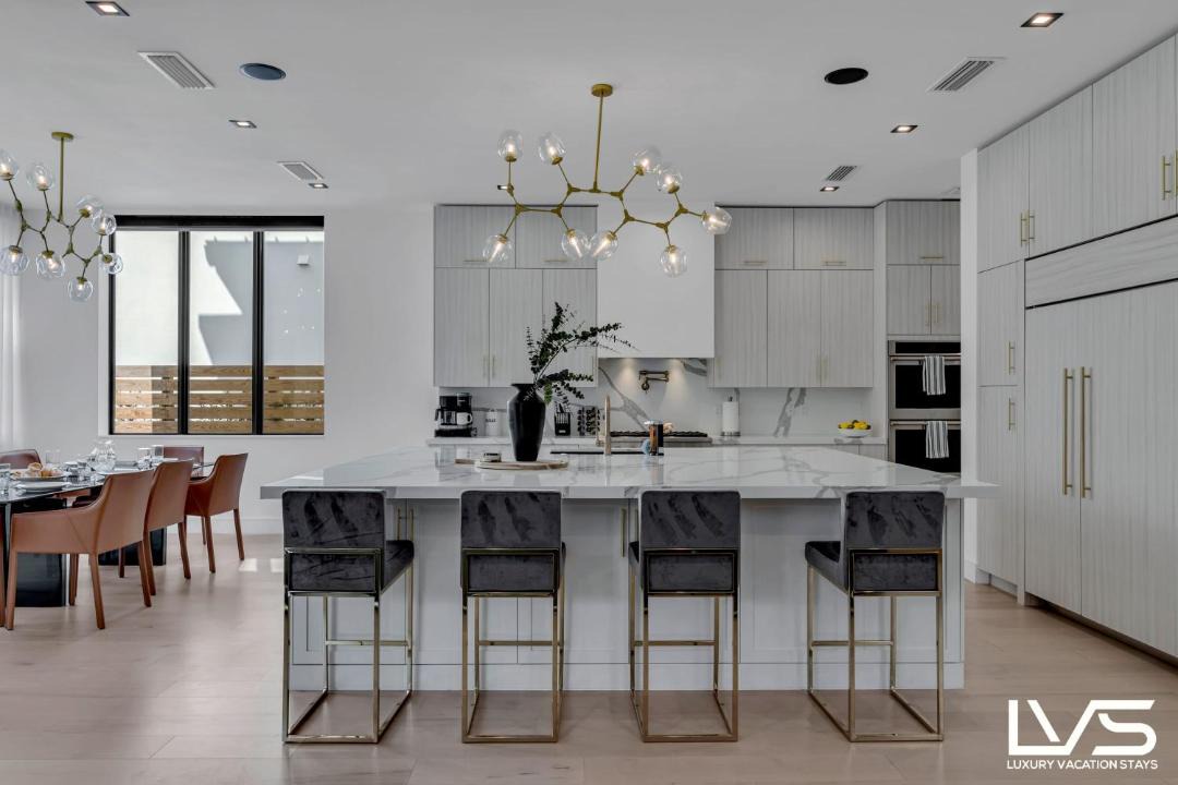 Photo of Kitchen in Lauderdale Beach
