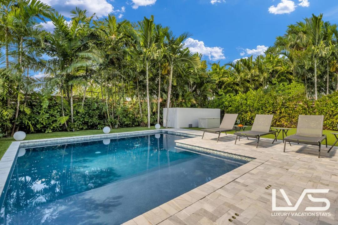 Photo of Outdoor in Lauderdale Beach