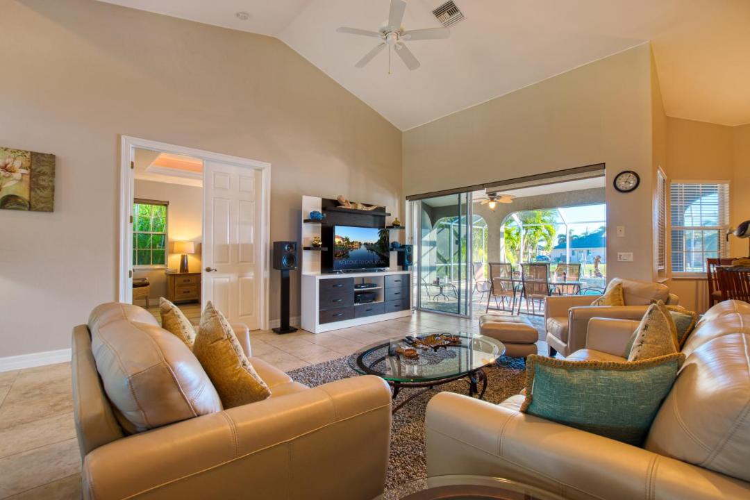 Photo of Livingroom in Pelican