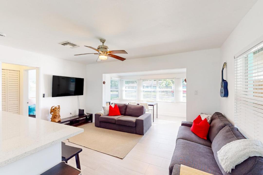 Photo of Livingroom in Edgewood
